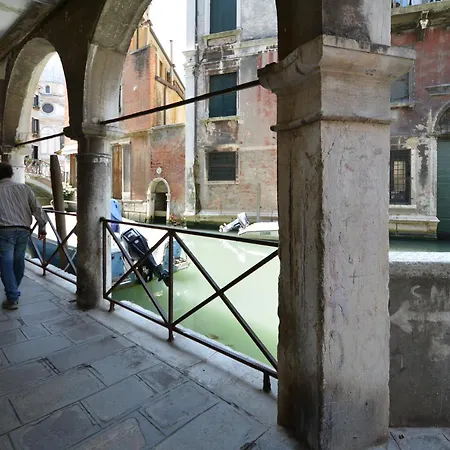 Newarsenale-a Venetian Dream- 10 Min To St.marco Apartment Venice